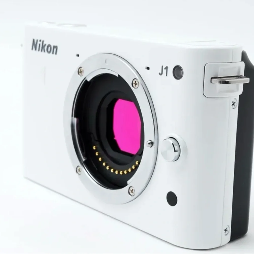 Nikon J1 mirrorless digital camera with VR kit & lenses- like new